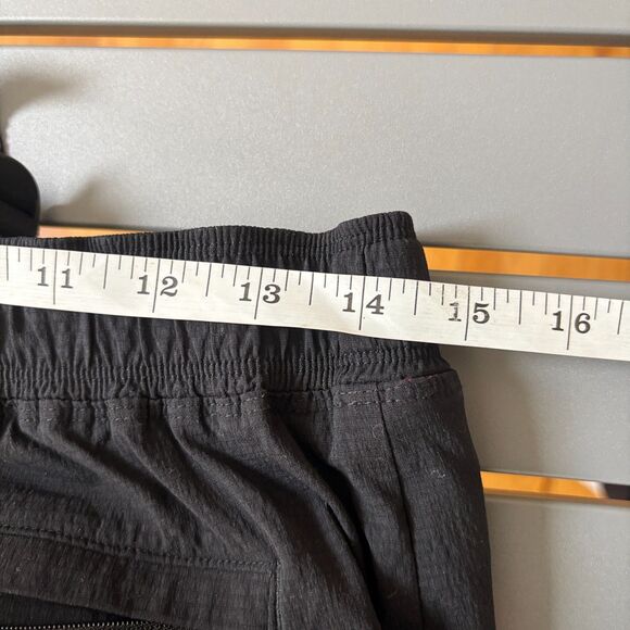 Athleta Hiking Convertible Pants Womens 10 Black Straight Leg Belted Outdoor - Picture 6 of 7